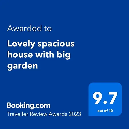Hébergement de vacances Lovely Spacious House With Big Garden Elbasan