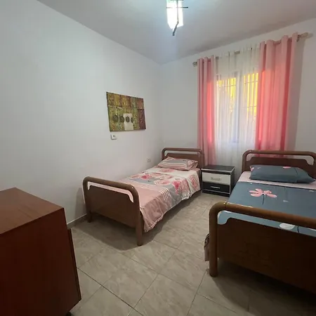 Lovely Spacious House With Big Garden